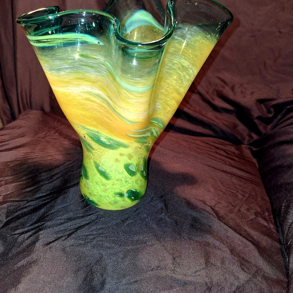 Vase - Picture 11 of 12